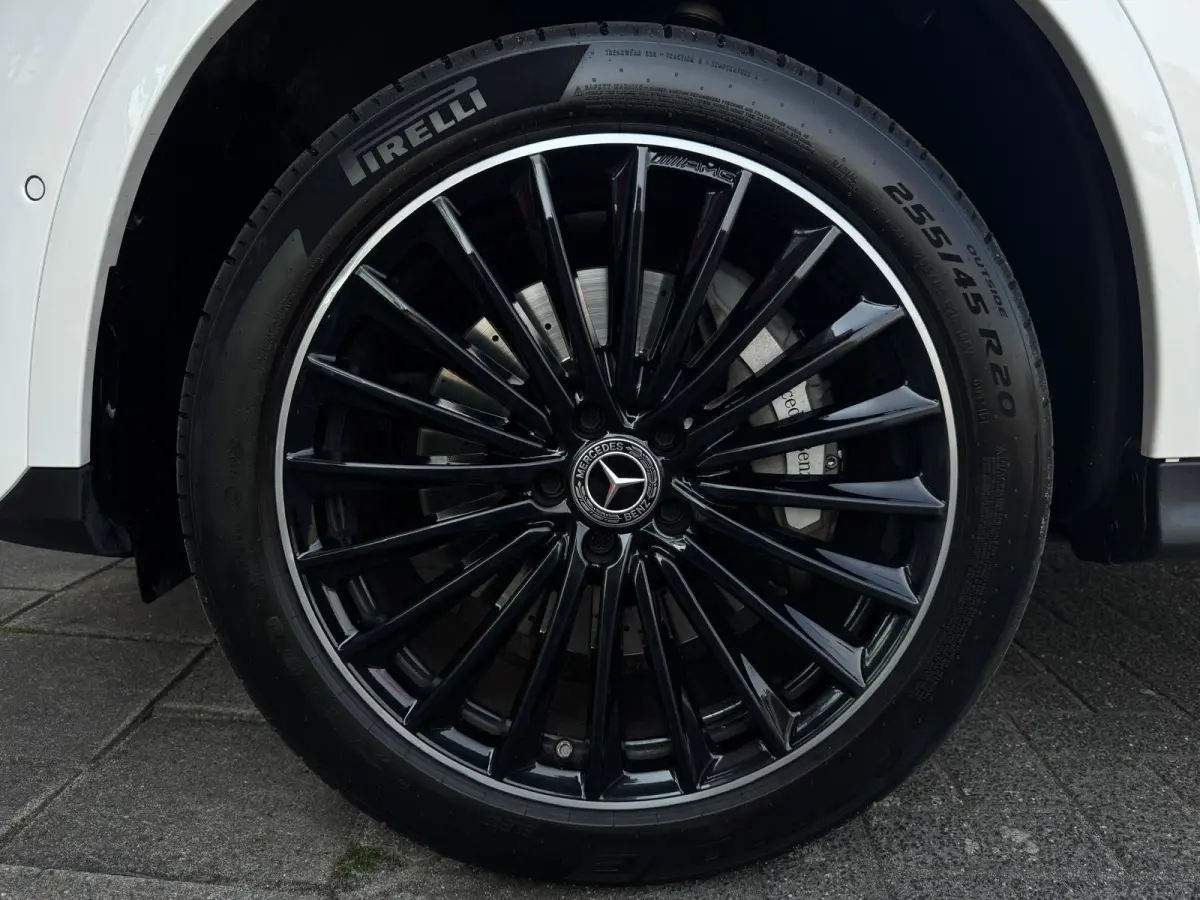 400e 4MATIC AMG Line /Pano Full spec