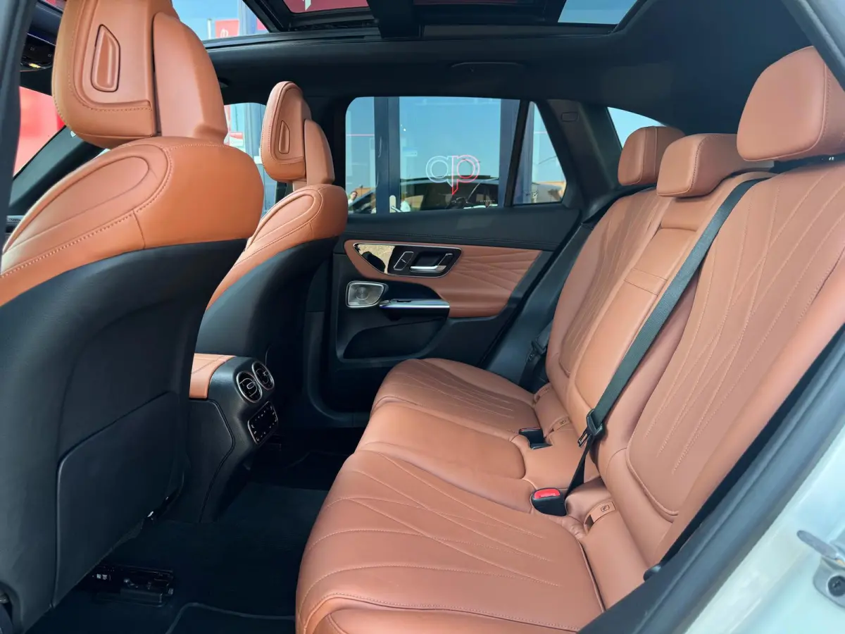 400e 4MATIC AMG Line /Pano Full spec