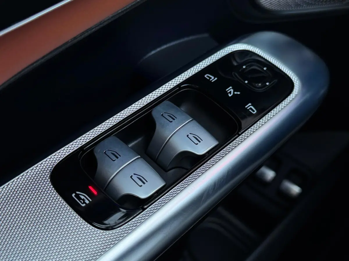 400e 4MATIC AMG Line /Pano Full spec