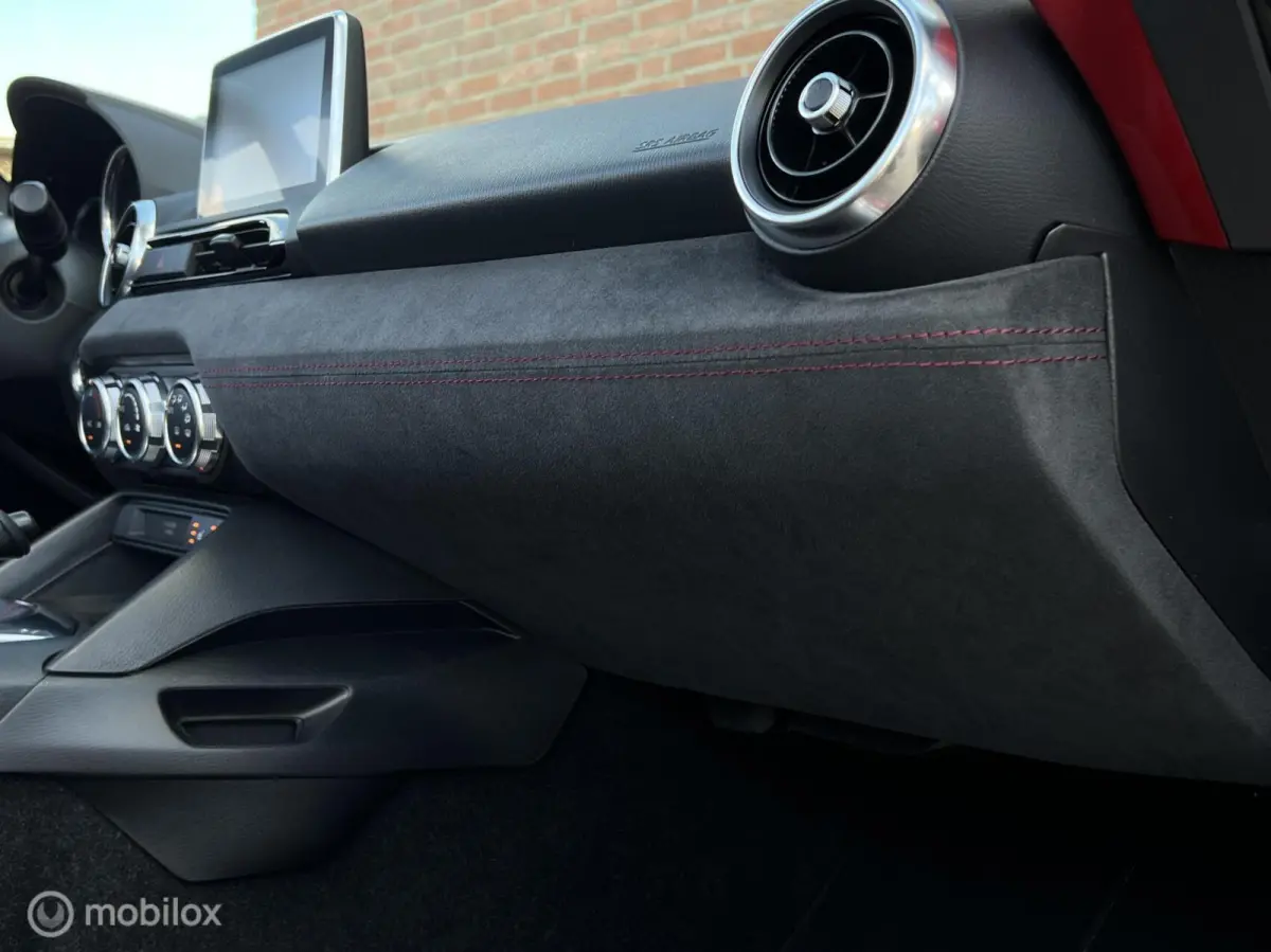 2.0 SkyActiv-G 160 Limited Edition GT-M | Recaro | BOSE | Leder / Alcantara | Bilstein | Stoelverw.