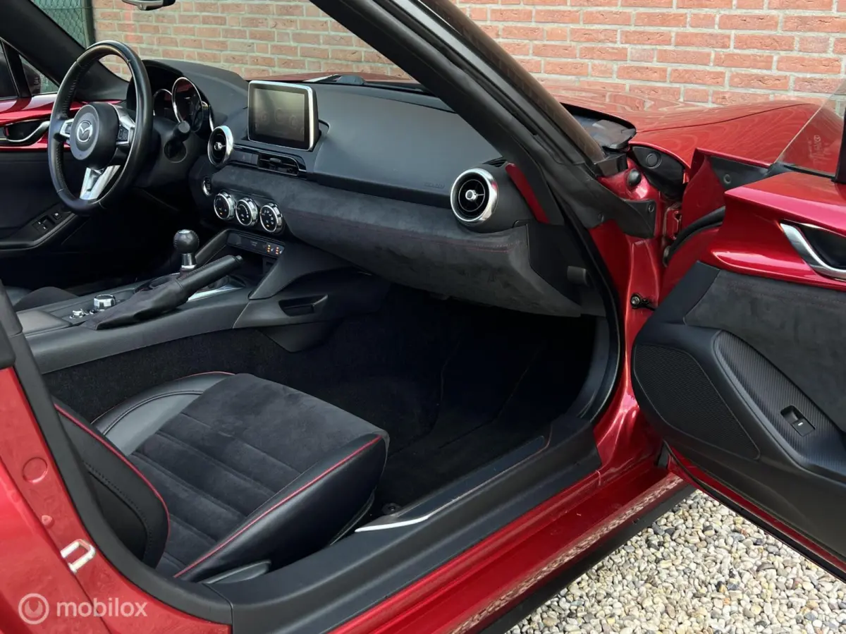 2.0 SkyActiv-G 160 Limited Edition GT-M | Recaro | BOSE | Leder / Alcantara | Bilstein | Stoelverw.