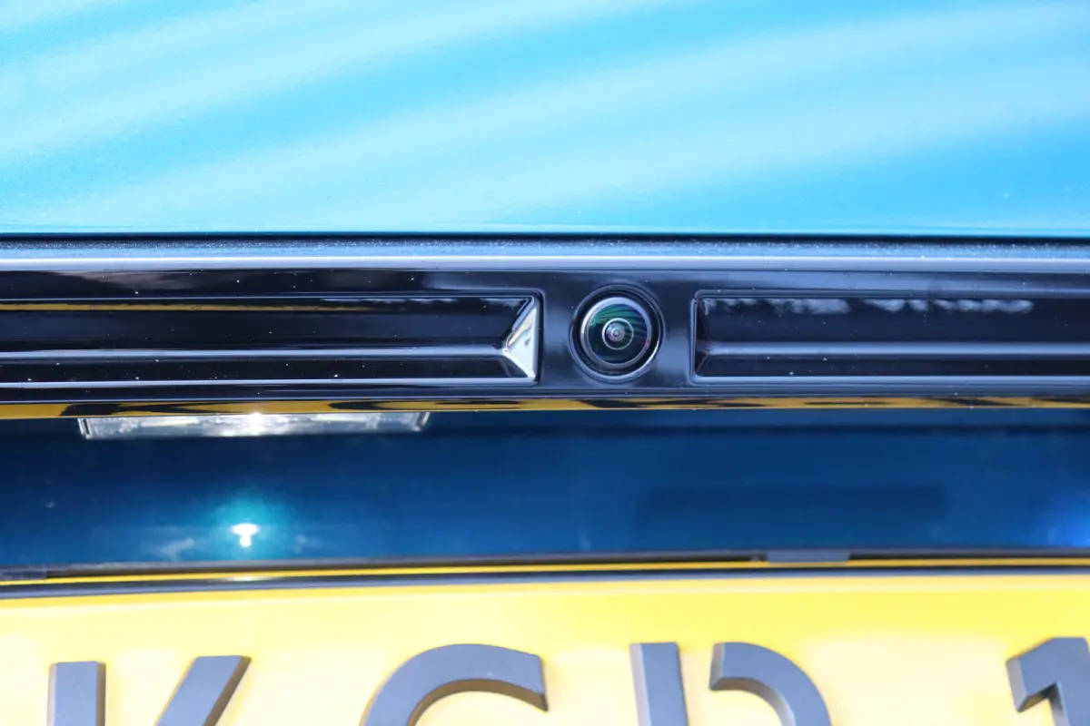 1.2 Hybrid 145 GT Automaat