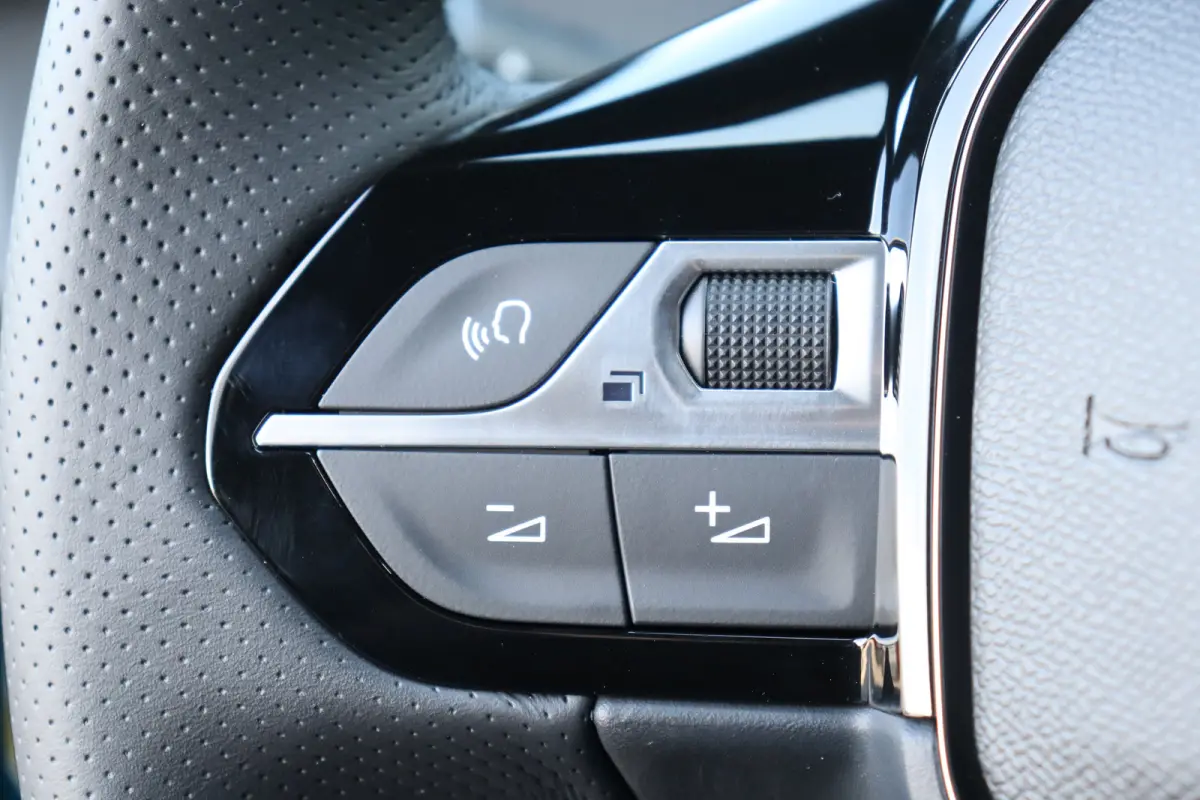 1.2 Hybrid 145 GT Automaat