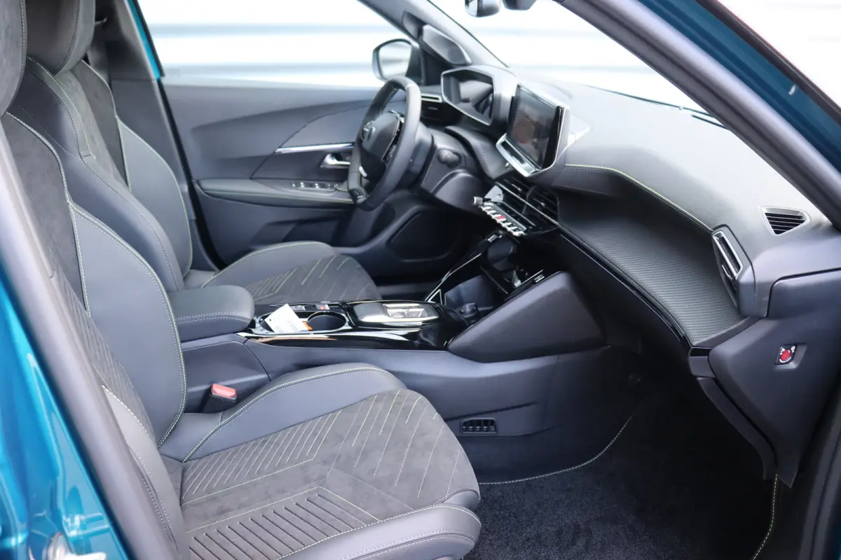 1.2 Hybrid 145 GT Automaat