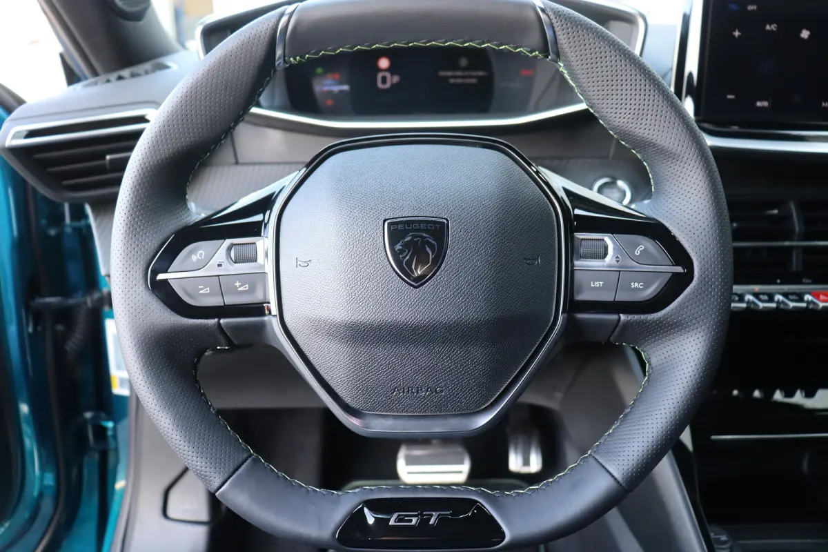 1.2 Hybrid 145 GT Automaat