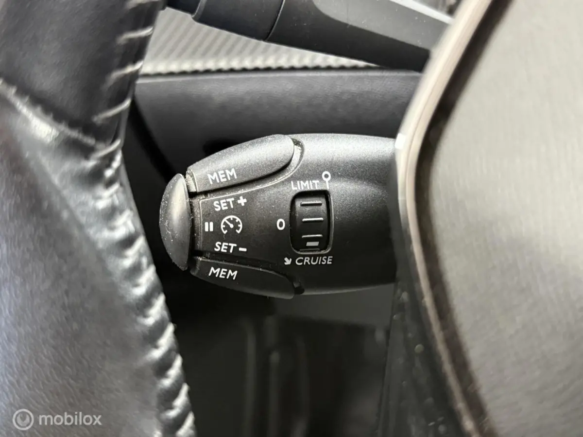 1.5 BlueHDi Active | Carplay / AA | PDC |Cruise
