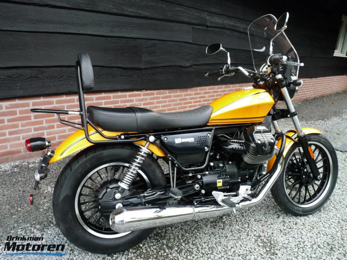V9 Roamer