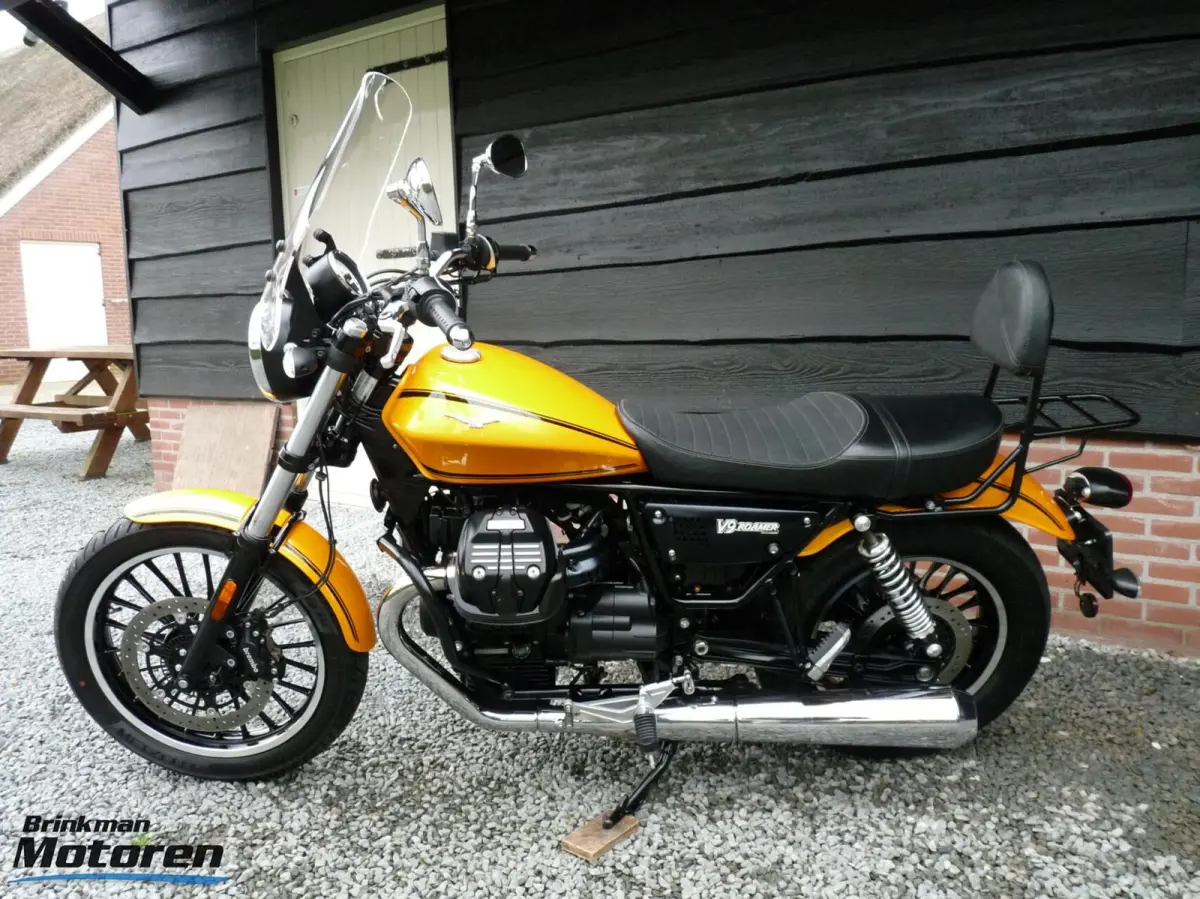 V9 Roamer