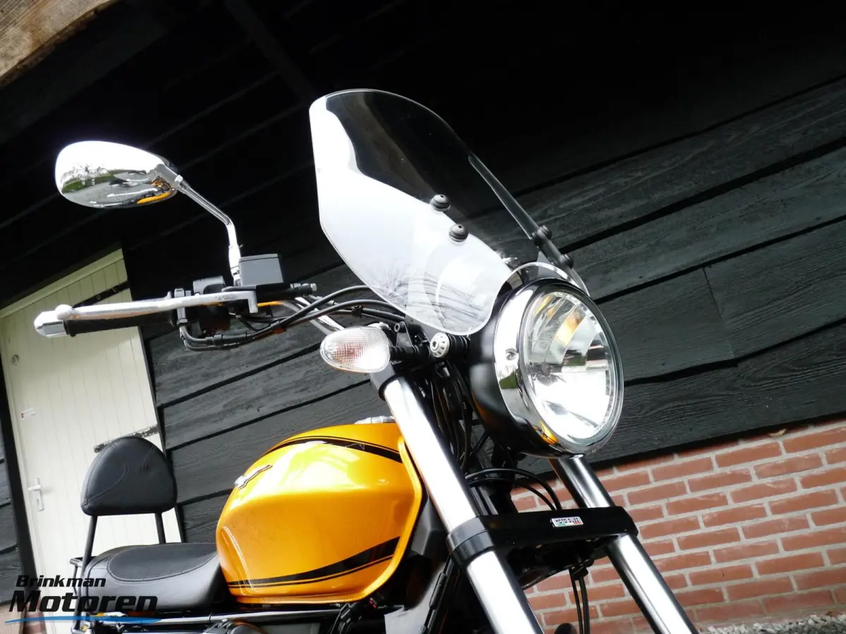 V9 Roamer