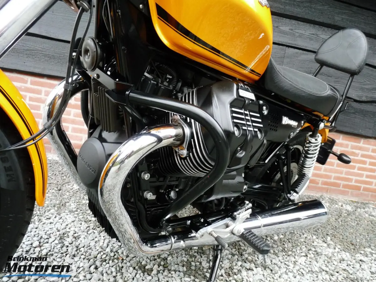 V9 Roamer
