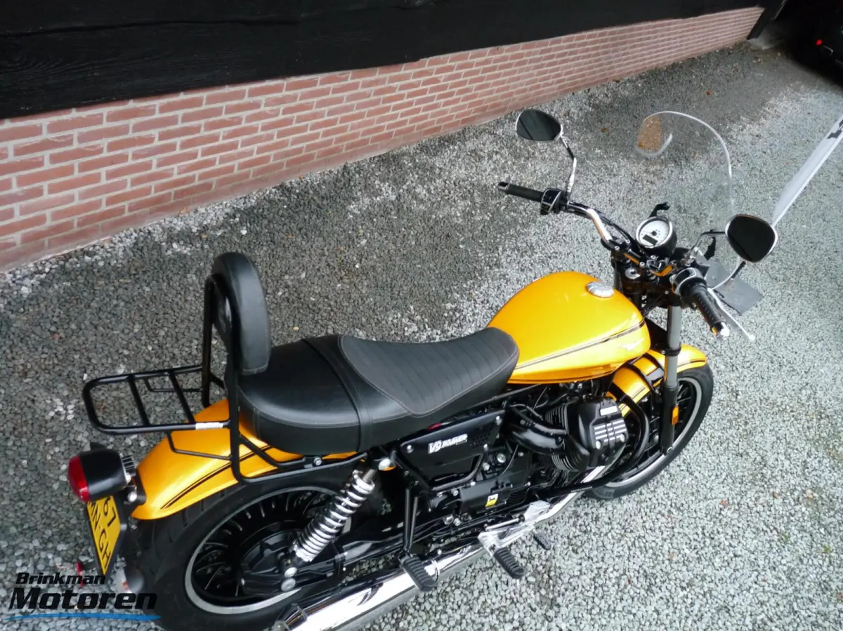V9 Roamer