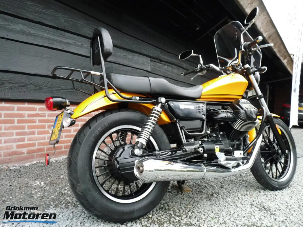 V9 Roamer