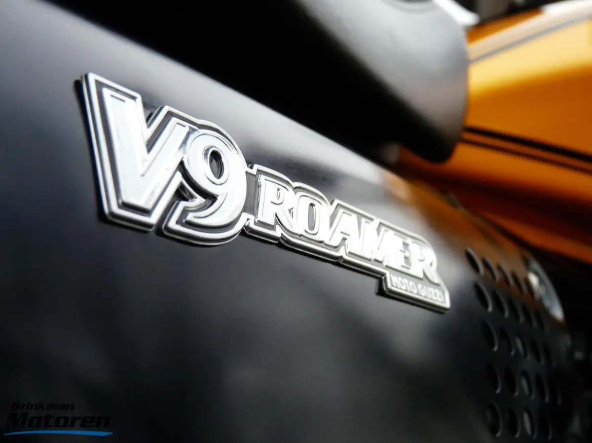 V9 Roamer