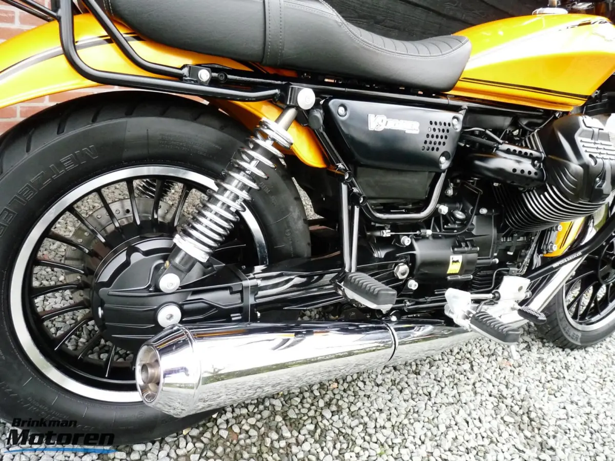 V9 Roamer