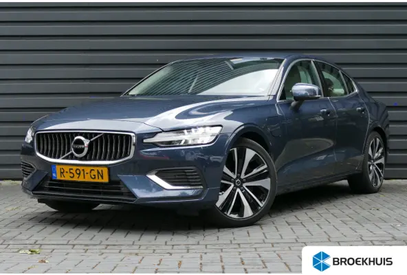 2.0 RECHARGE T8 AWD INSCRIPTION AUTOMAAT / NAVI / LEDER / CLIMA / 19"LMV / CAMERA / MEMORY STOELEN / ELEKTR.ACHTERKELP / STOELVERWARMING / STOELKOELING / FULL-LED / KEYLESS / PDC / BLUETOOTH