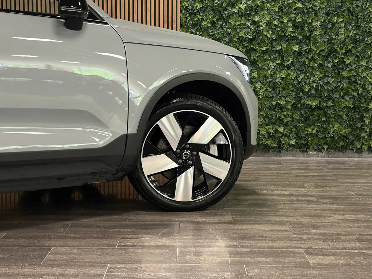 Single Motor Extended Range Ultimate 82 kWh | 98% SoH | Trekhaak | All Season banden | 360° Camera | Harman Kardon | Adaptieve Cruise Control | Bestuurdersstoel elektrisch geheugen | Stoel 