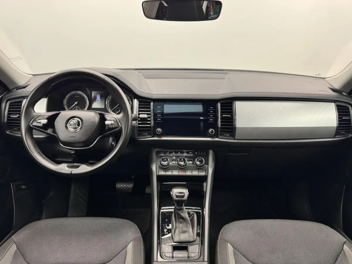 1.5 TSi DSG Business Edition 7p Navigatie-Cr.contr-Clima-Carplay-Camera-Panoramadak-Parkeersensoren-Stoelverwarming-Elek.Achterklep