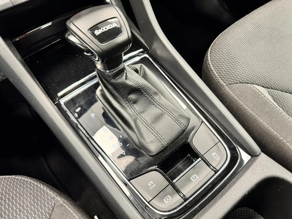 1.5 TSi DSG Business Edition 7p Navigatie-Cr.contr-Clima-Carplay-Camera-Panoramadak-Parkeersensoren-Stoelverwarming-Elek.Achterklep