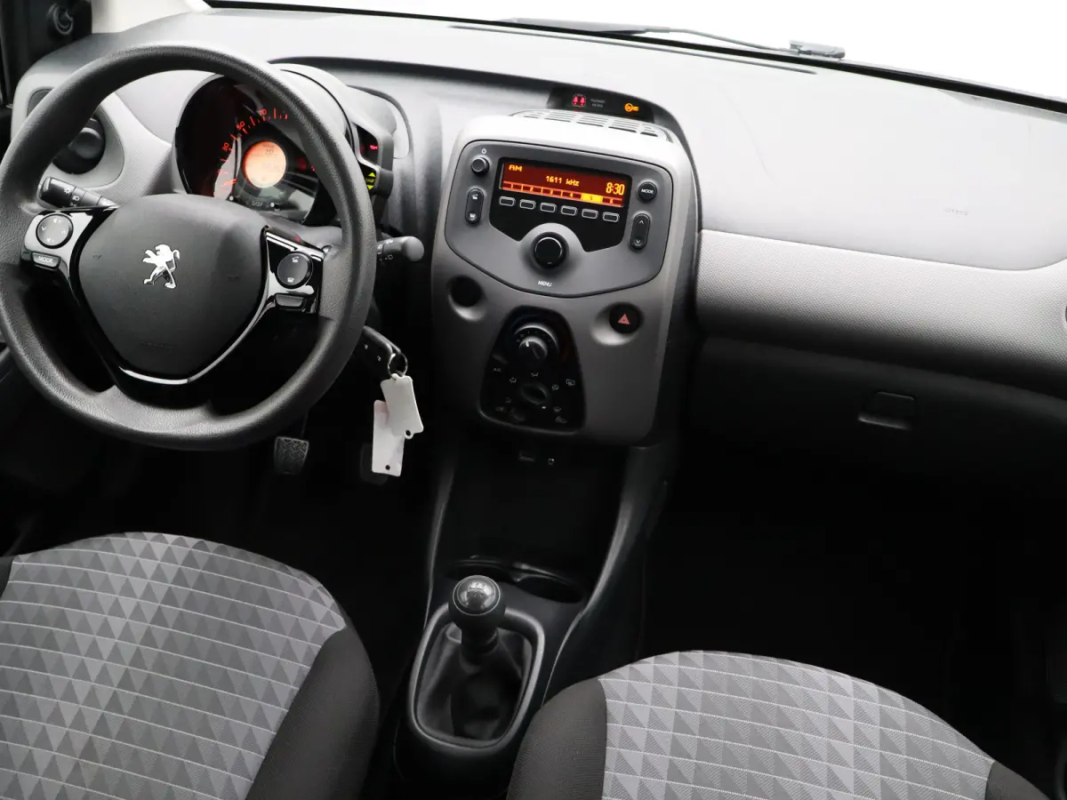 1.0 e-VTi Active | Airco | Boordcomputer | Stuurwiel multifunctioneel