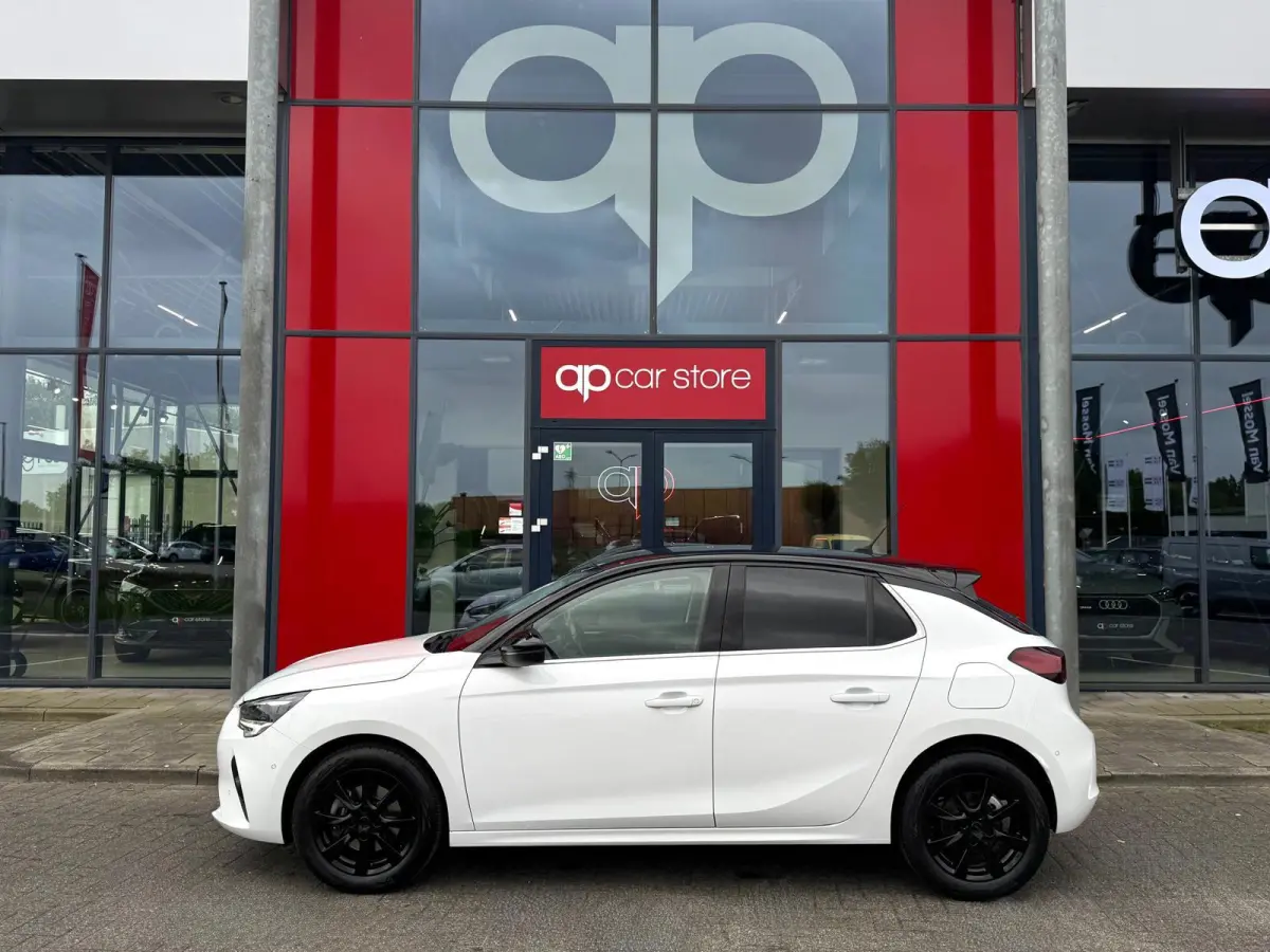 1.2 Elegance | LED | 360 Camera | Apple Carplay | Leder | Two Tone | Dode hoek sensor |