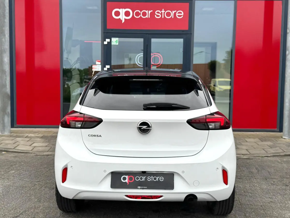 1.2 Elegance | LED | 360 Camera | Apple Carplay | Leder | Two Tone | Dode hoek sensor |