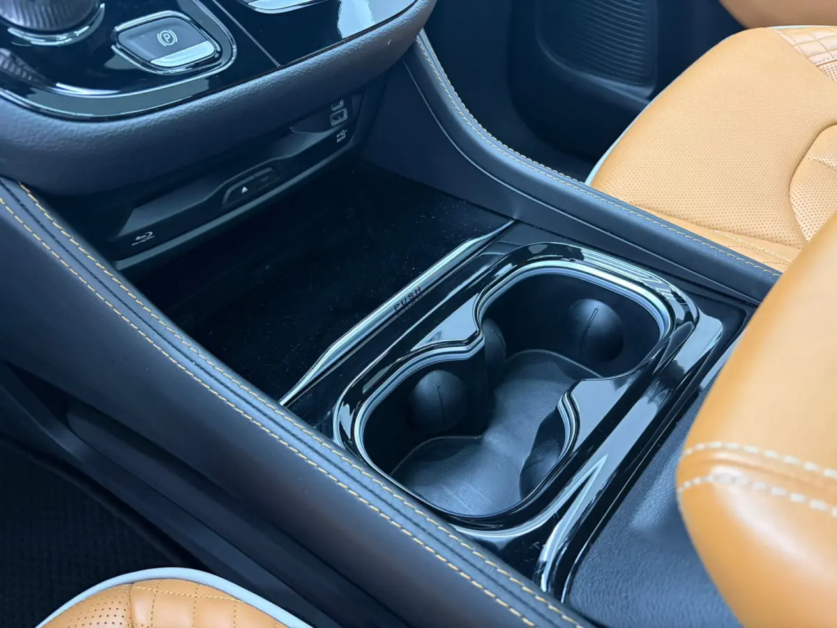 Pacifica 3.6 V6 Hybride Pinnacle