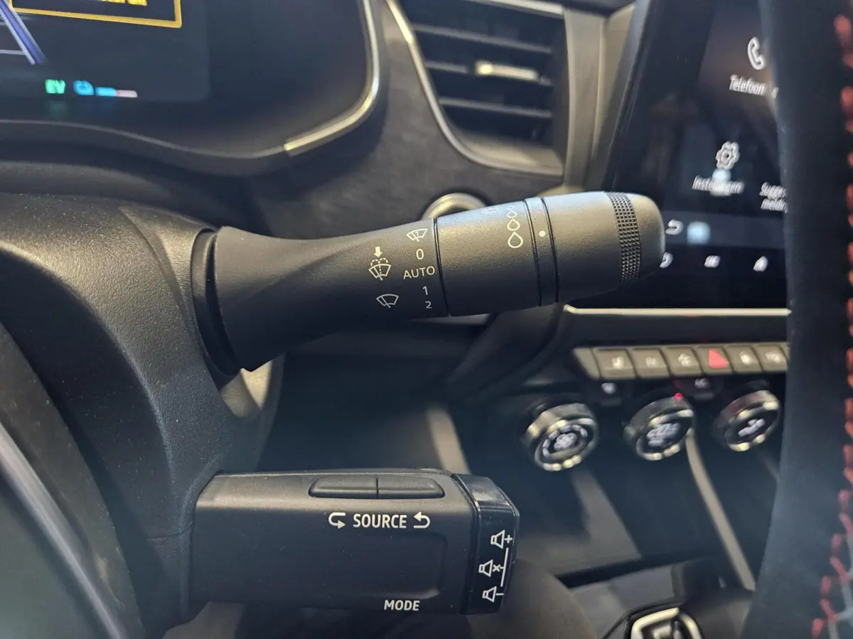 1.6 E-Tech full hybrid 145 esprit Alpine | Schuifdak | Bose