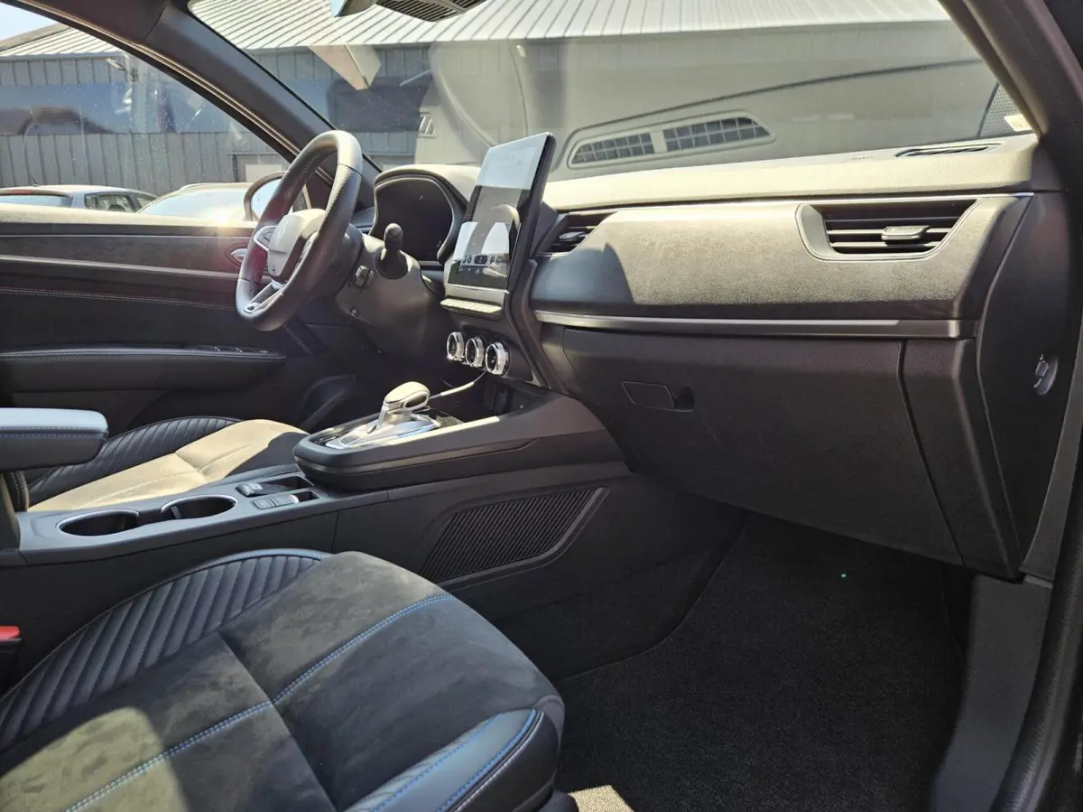 1.6 E-Tech full hybrid 145 esprit Alpine | Schuifdak | Bose