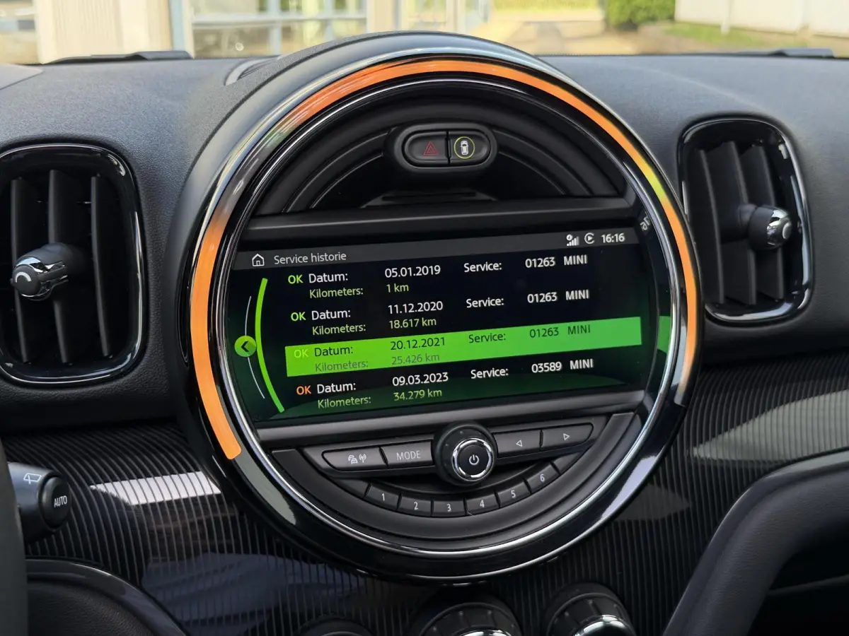 1.5 Cooper ALL4 Chili | Pano-Dak/Leder/Carplay/Sfeer/Harman-Kardon/Head-Up/19-inch