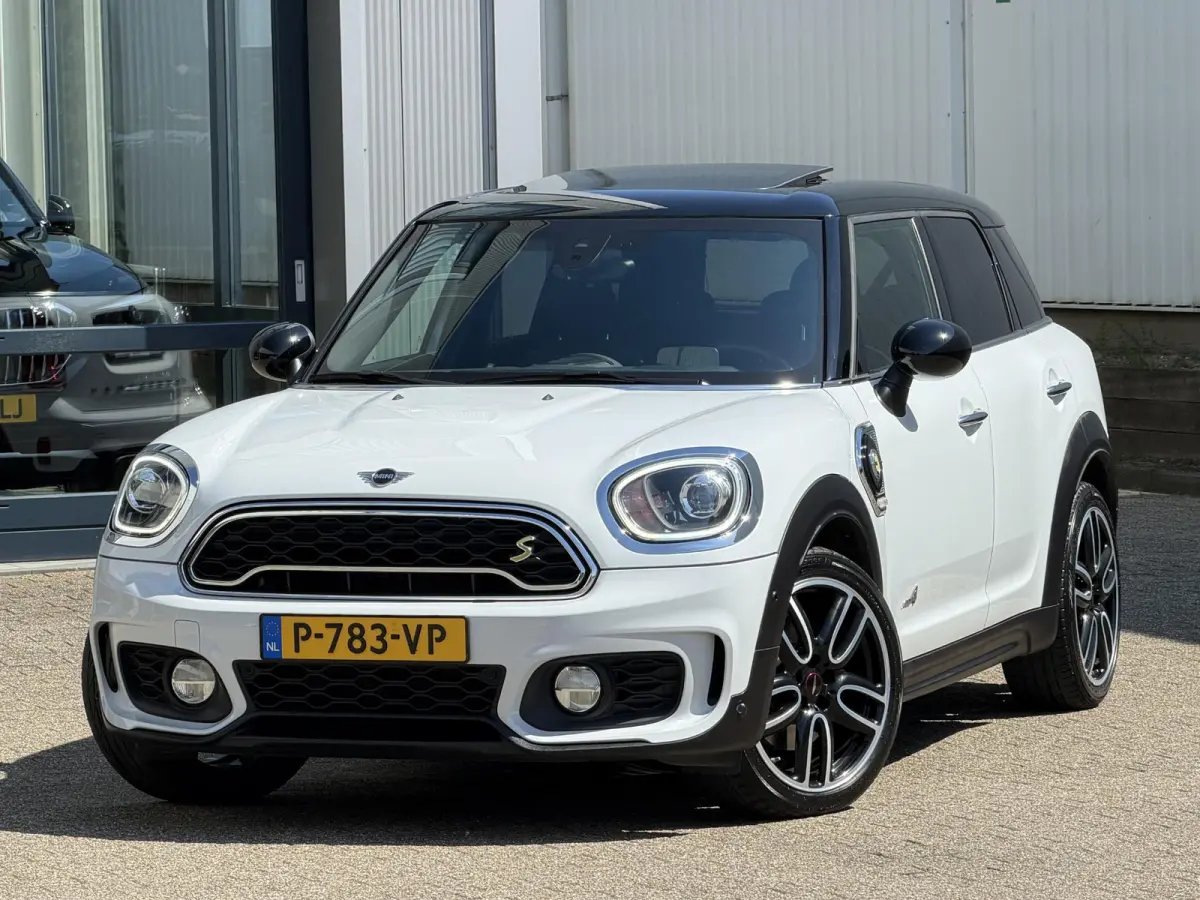 1.5 Cooper ALL4 Chili | Pano-Dak/Leder/Carplay/Sfeer/Harman-Kardon/Head-Up/19-inch