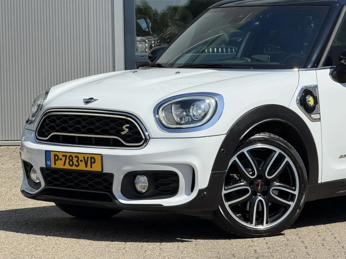 1.5 Cooper ALL4 Chili | Pano-Dak/Leder/Carplay/Sfeer/Harman-Kardon/Head-Up/19-inch