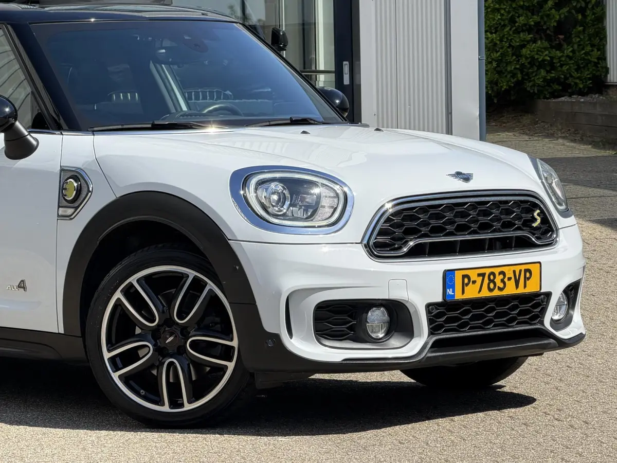 1.5 Cooper ALL4 Chili | Pano-Dak/Leder/Carplay/Sfeer/Harman-Kardon/Head-Up/19-inch