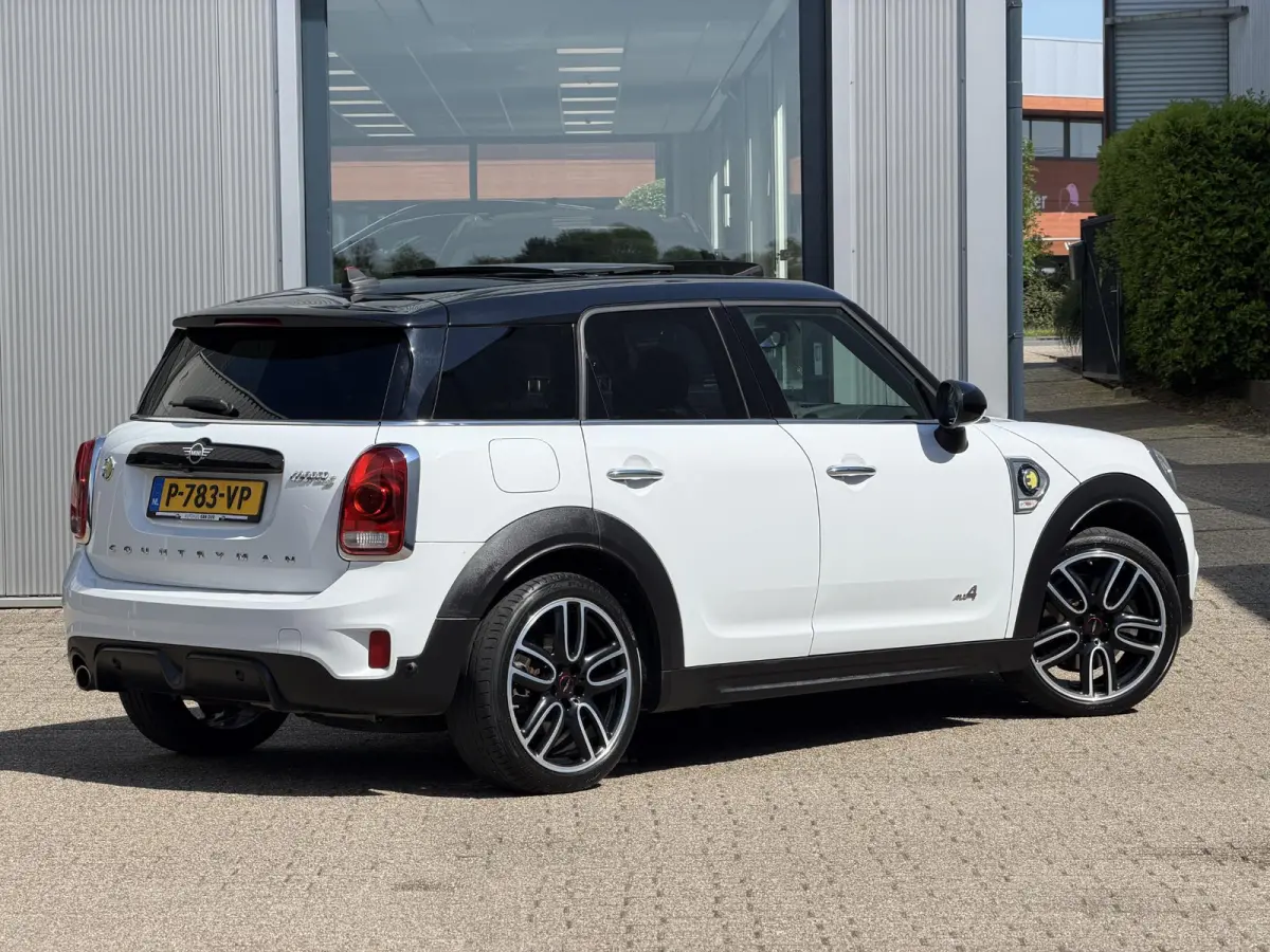 1.5 Cooper ALL4 Chili | Pano-Dak/Leder/Carplay/Sfeer/Harman-Kardon/Head-Up/19-inch