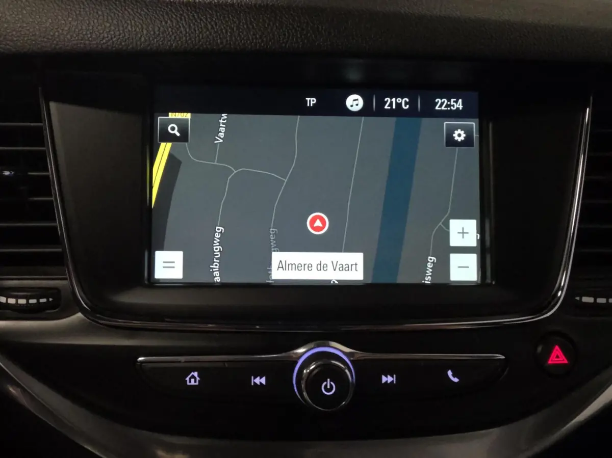 1.2 Business Elegance | CarPlay | Camera | Cruise Control | Lane Assist