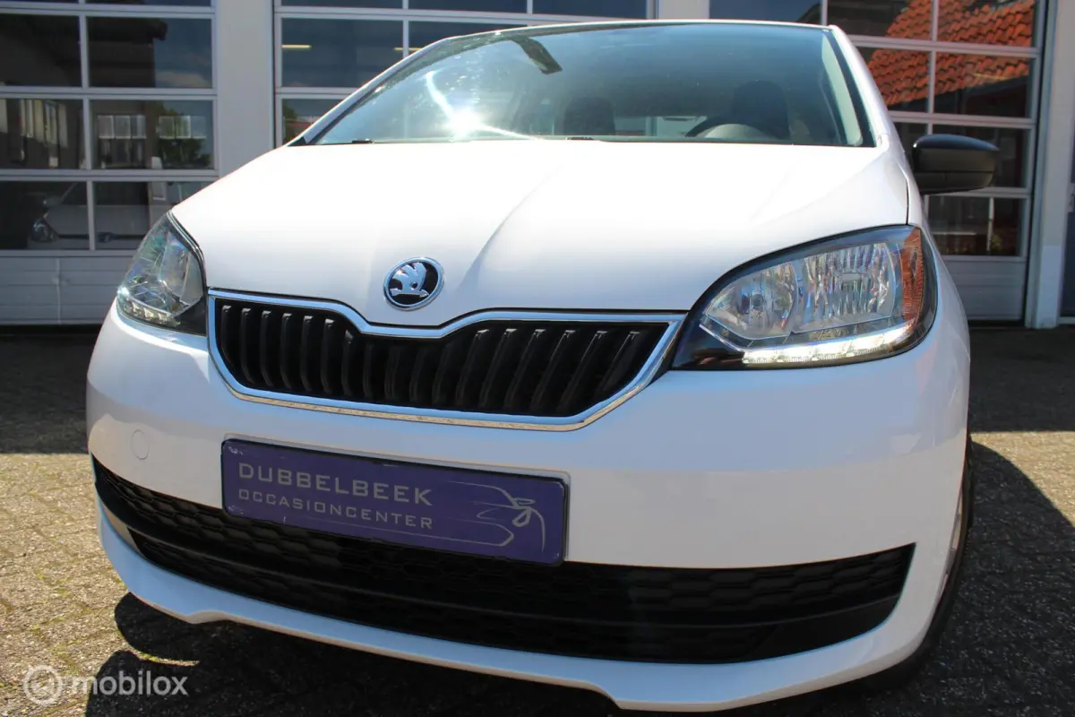 1.0-12V *55KW/75PK* *FACELIFT MODEL* *ACTIVE/AMBITION* *LEDDAGRIJVERLICHTING* *AIRCONDITIONING* *2X IN HOOGTE VERST.VOORSTOEL(EN)* *BOORDCOMP* *CENTR.DEURVERGR.* *ELEK.RAMEN* *STUURBEKR.* *R