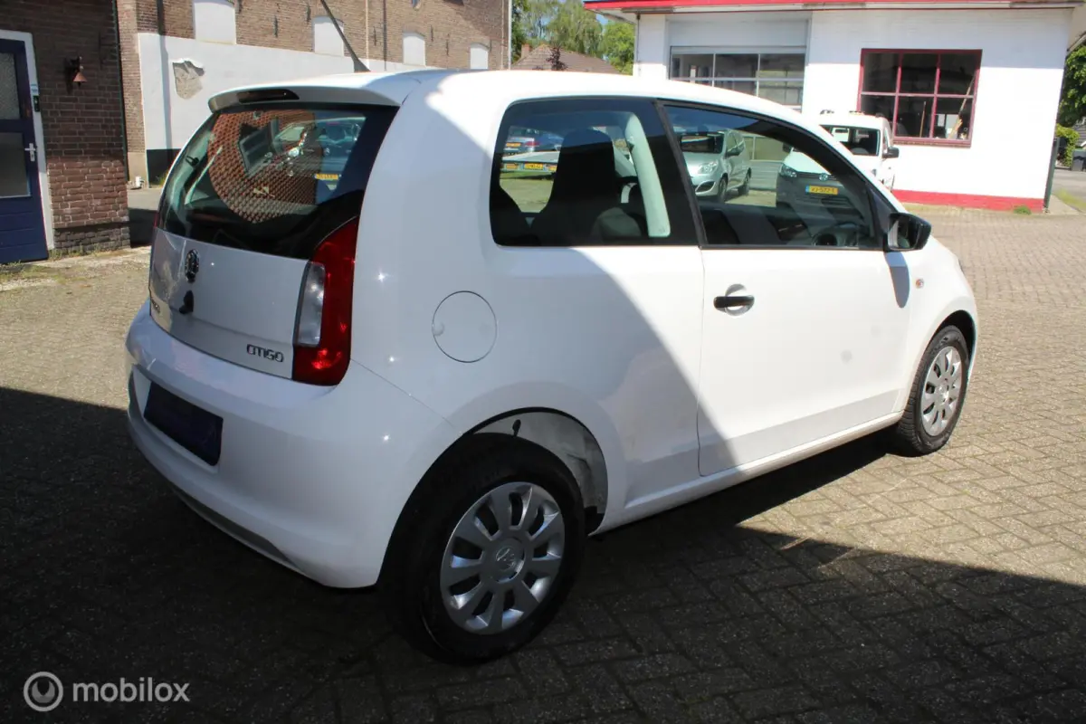 1.0-12V *55KW/75PK* *FACELIFT MODEL* *ACTIVE/AMBITION* *LEDDAGRIJVERLICHTING* *AIRCONDITIONING* *2X IN HOOGTE VERST.VOORSTOEL(EN)* *BOORDCOMP* *CENTR.DEURVERGR.* *ELEK.RAMEN* *STUURBEKR.* *R