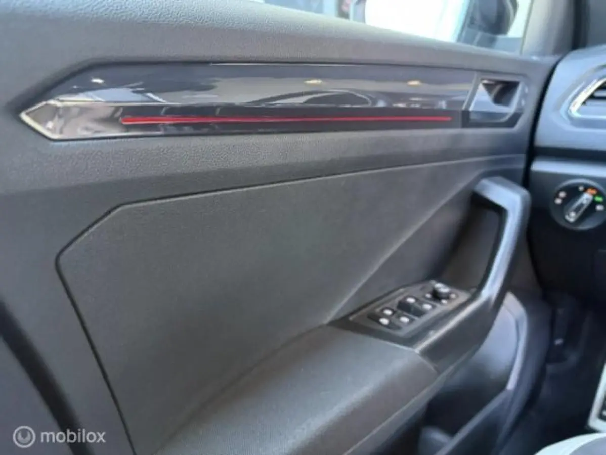 1.5 TSI Sport Business R AUTOMAAT