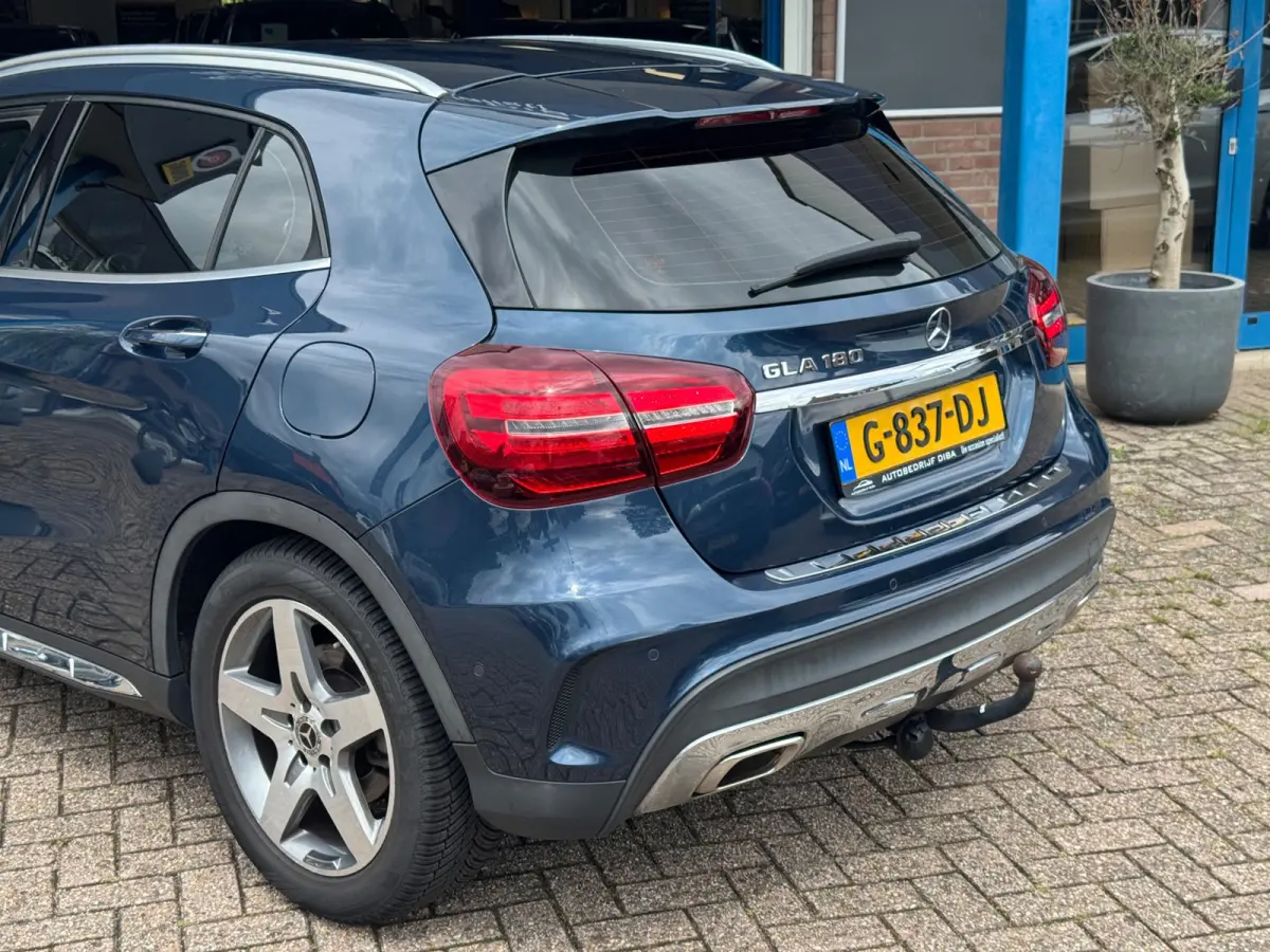 180 AMG Limited 2019 AUT NAVI CLIO