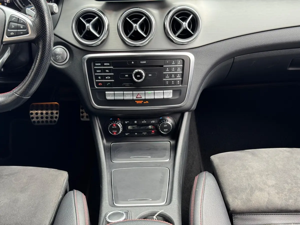 180 AMG Limited 2019 AUT NAVI CLIO
