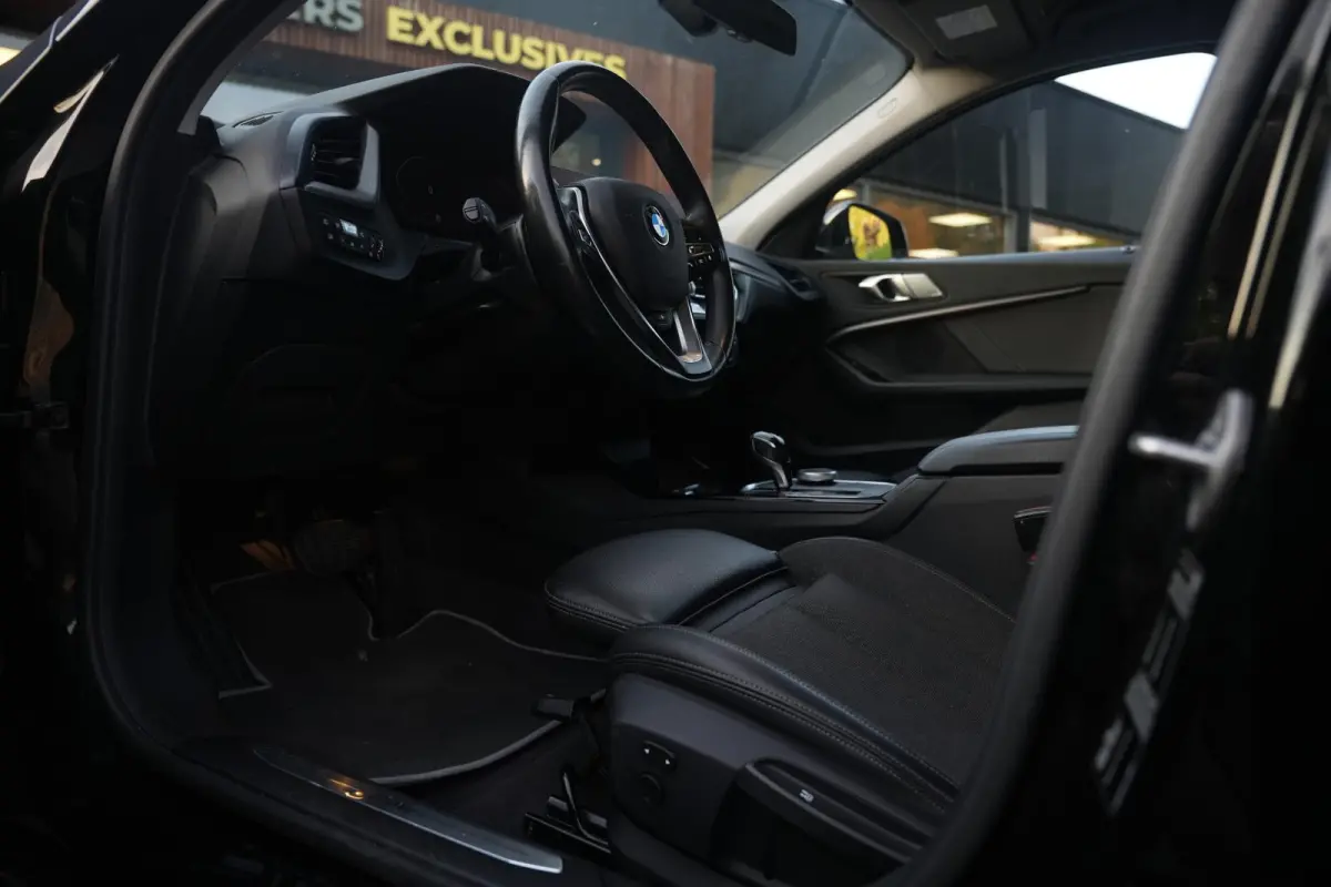118i Executive Edition Sport stoel stuur verwarming Led