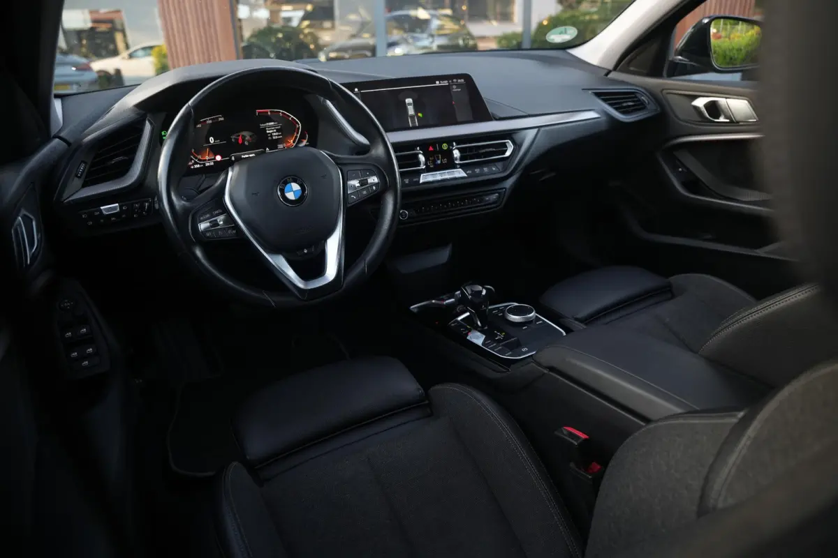118i Executive Edition Sport stoel stuur verwarming Led