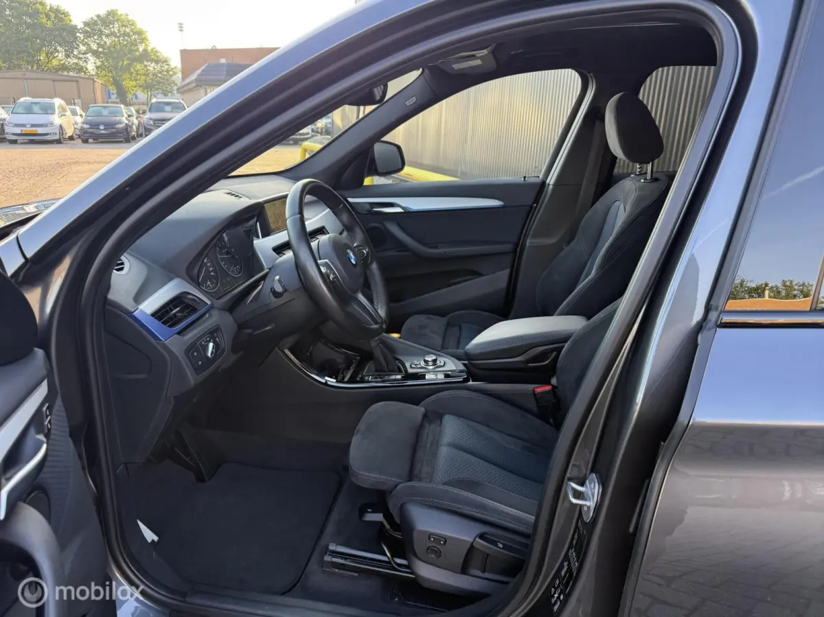 xDrive20i M-Pakket PANORAMADAK | NIEUWSTAAT
