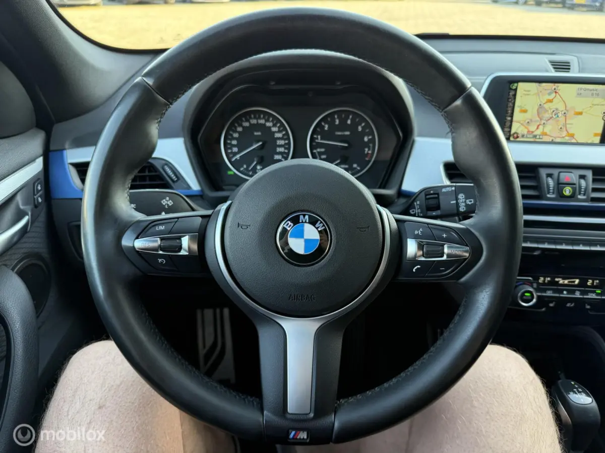 xDrive20i M-Pakket PANORAMADAK | NIEUWSTAAT