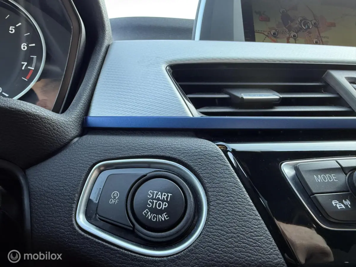 xDrive20i M-Pakket PANORAMADAK | NIEUWSTAAT