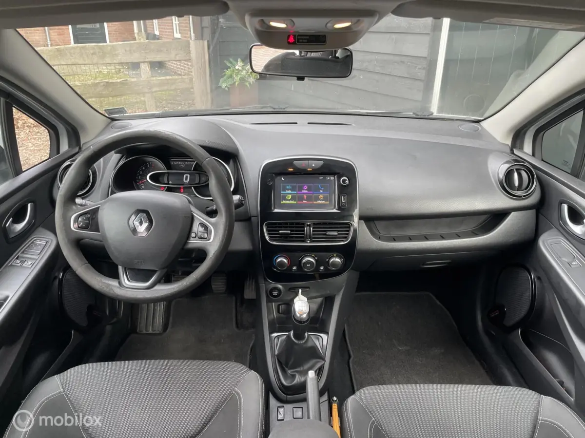0.9 TCe Zen, Trekhaak, Navigatie