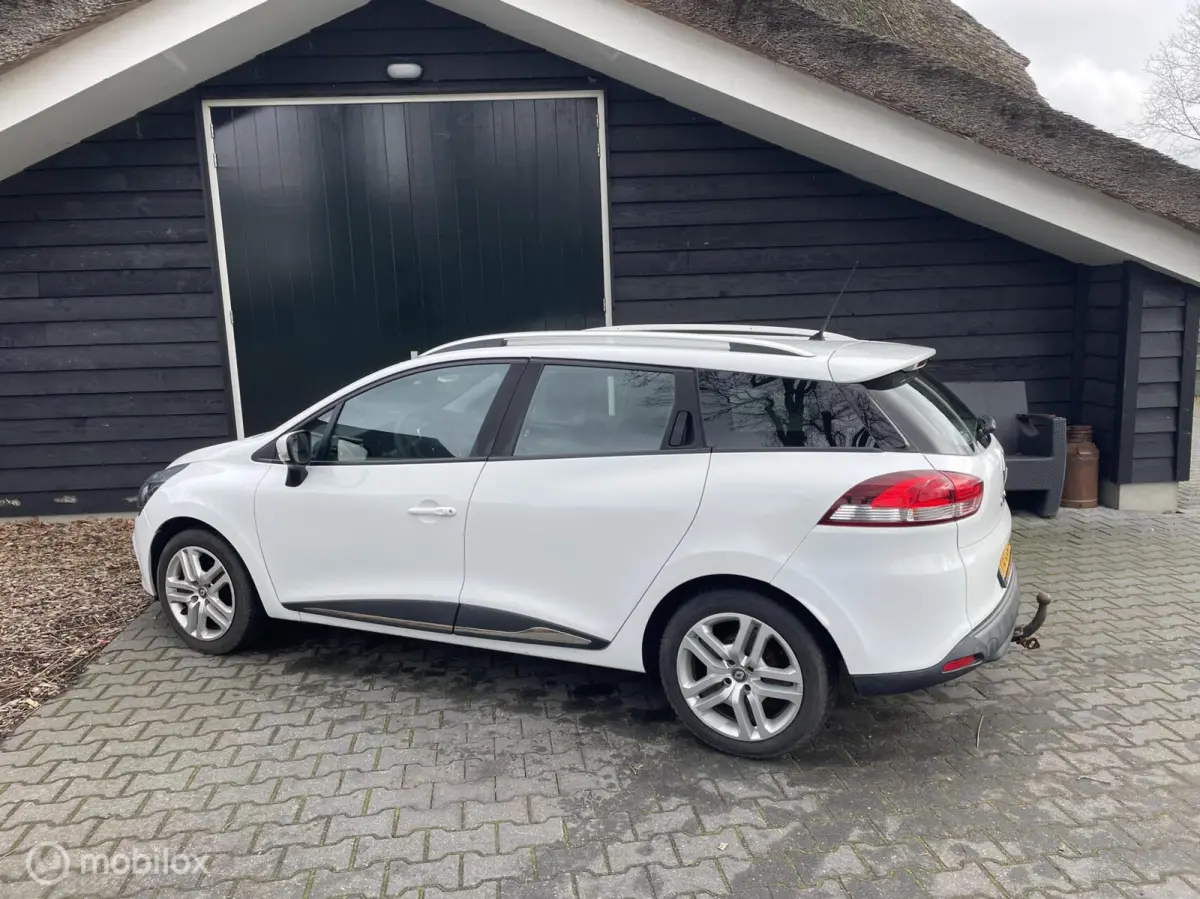 0.9 TCe Zen, Trekhaak, Navigatie