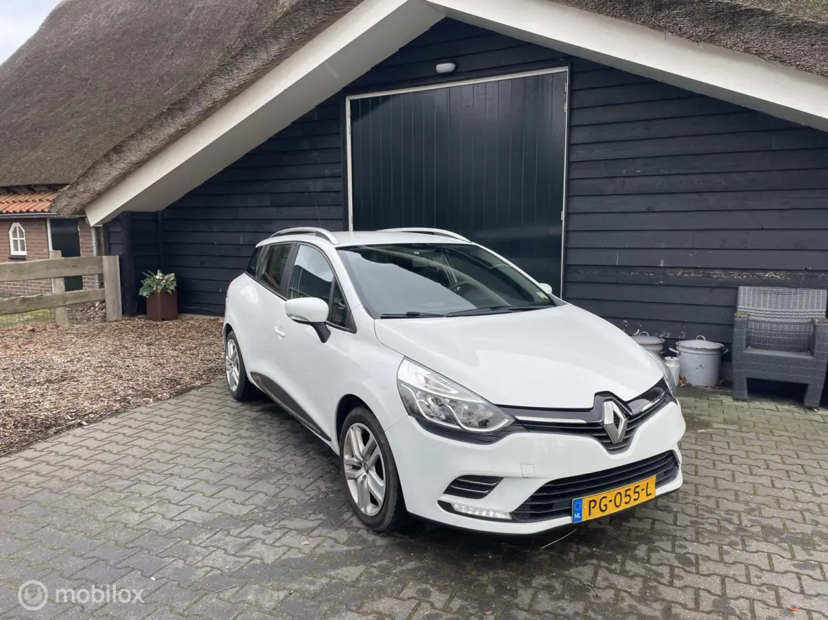 0.9 TCe Zen, Trekhaak, Navigatie