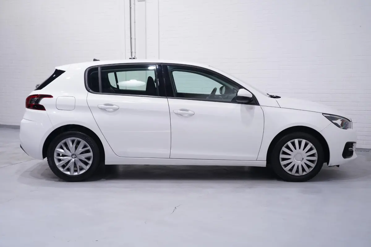 1.2 PureTech Blue Lease Dis.Riem v.v. 122.530 km Navi Clima Apple Carplay Cruise