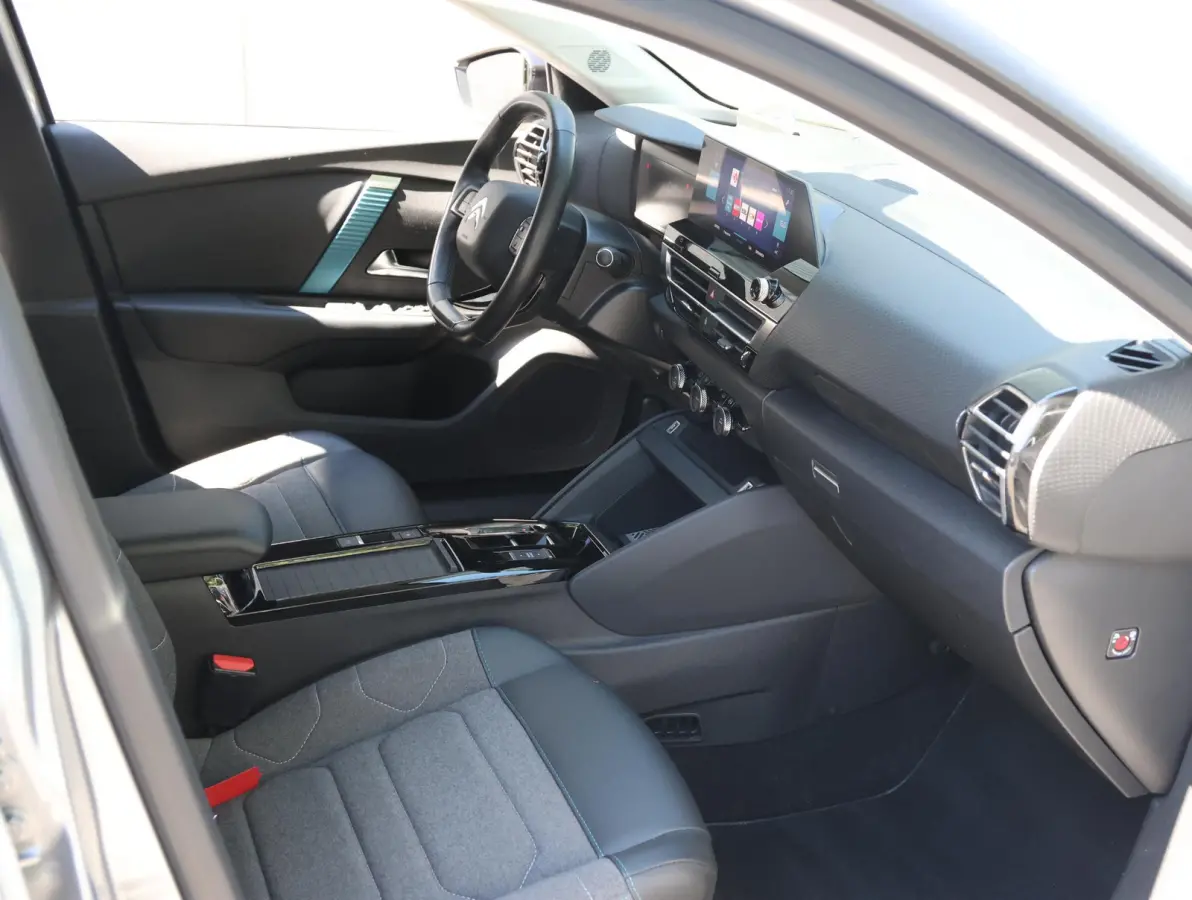 Feel Edition 50 kWh | Accu 91% | Camera | Navigatie | Apple en Android | Climate control