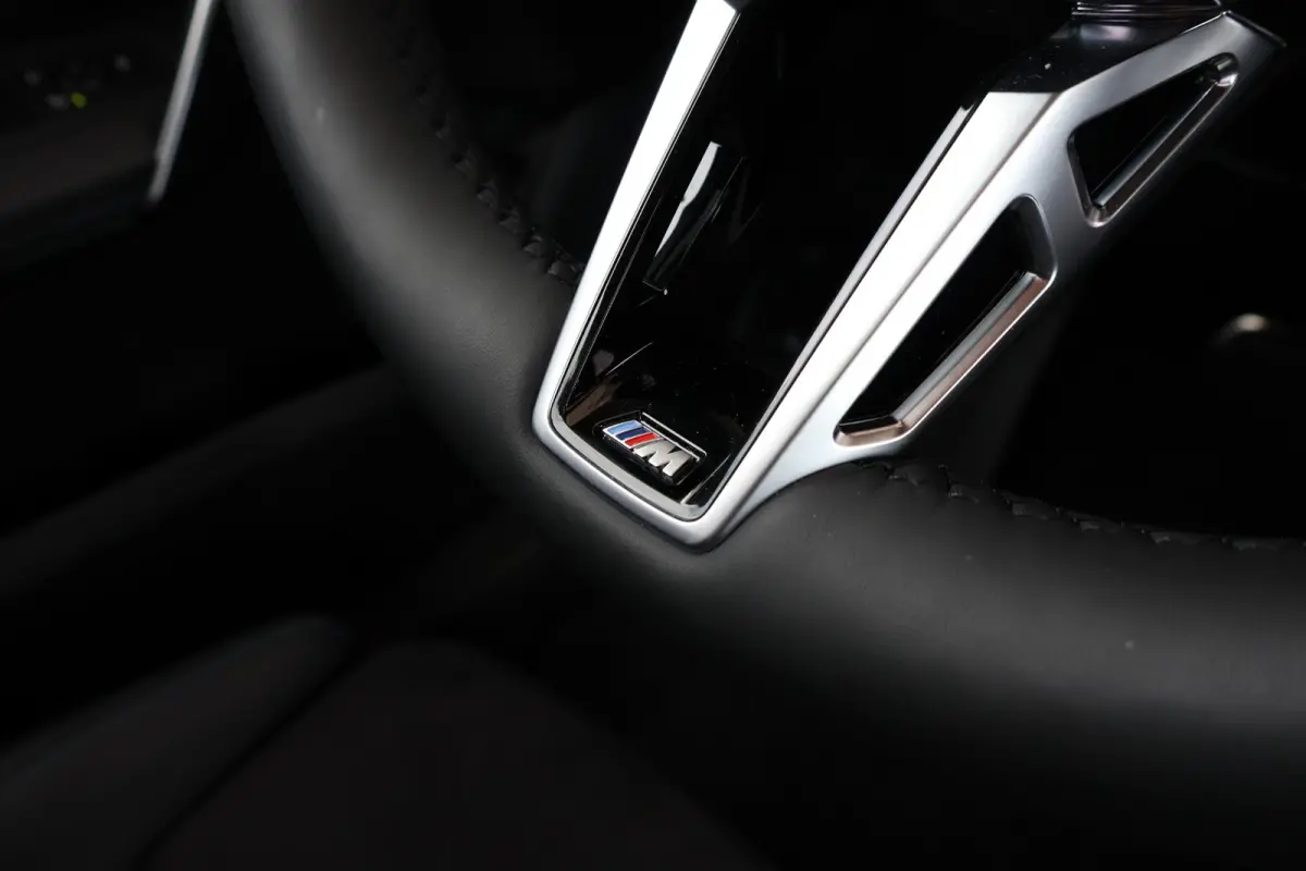 xDrive30e | SoH 100% | Sport Pakket Pro | Pano Dak | M-Sportstoelen | Harman Kardon | Driving Assistant Professional | 20'' LM | Elektr. Verstelbare Voorstoelen | Head-Up |